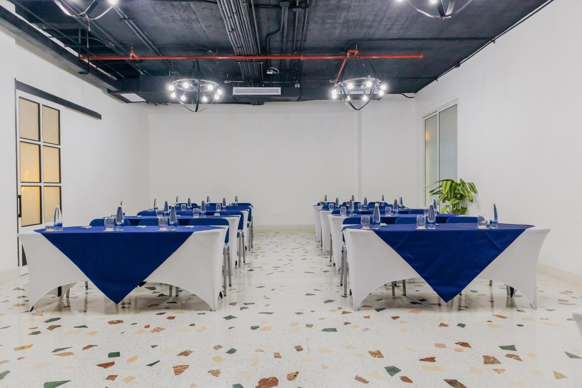 Faranda Collection Barranquilla, A Member Of Radisson Individuals Hotel Barranquilla  Ngoại thất bức ảnh Meeting room
