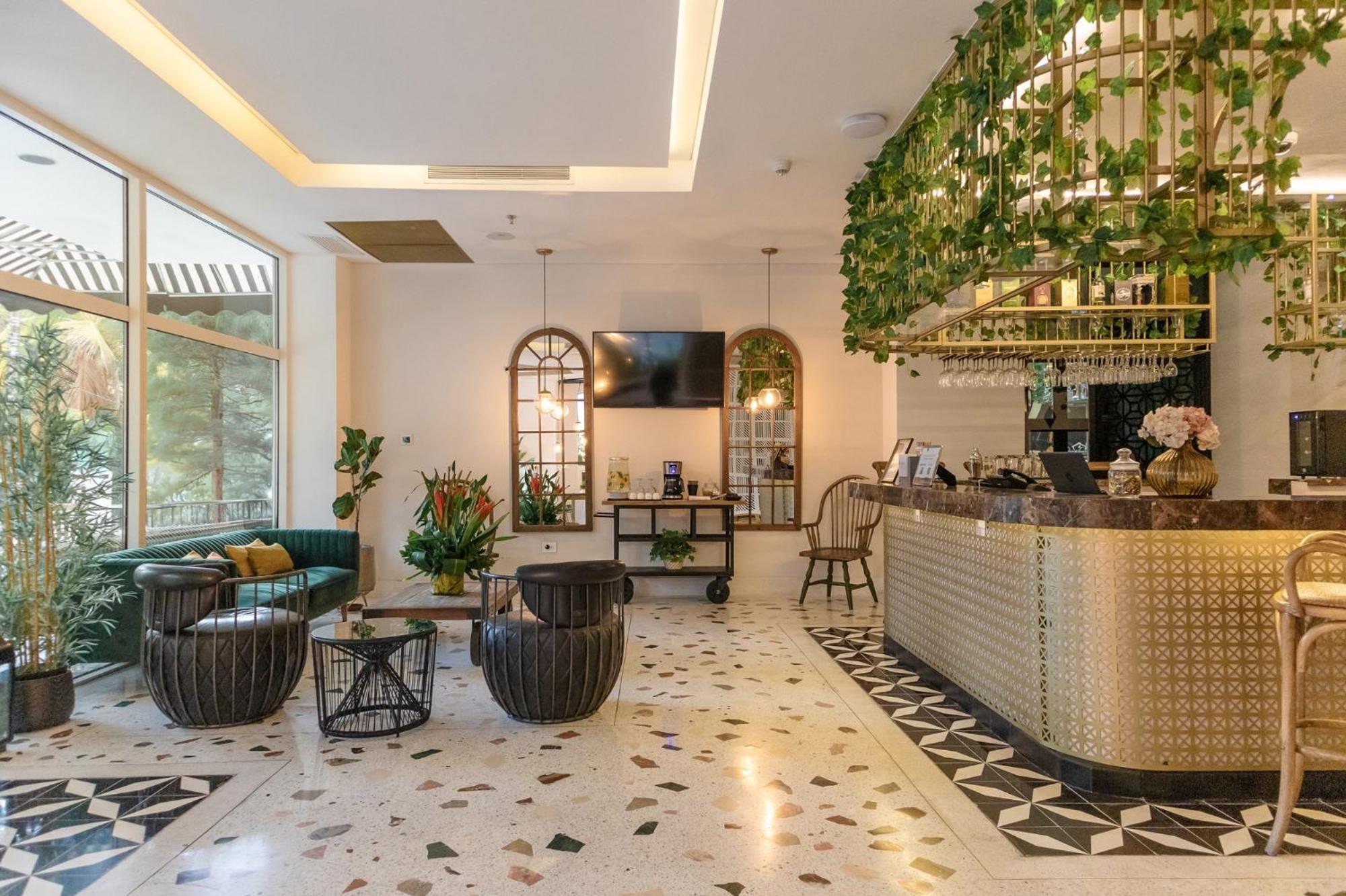 Faranda Collection Barranquilla, A Member Of Radisson Individuals Hotel Barranquilla  Ngoại thất bức ảnh The lobby of the hotel