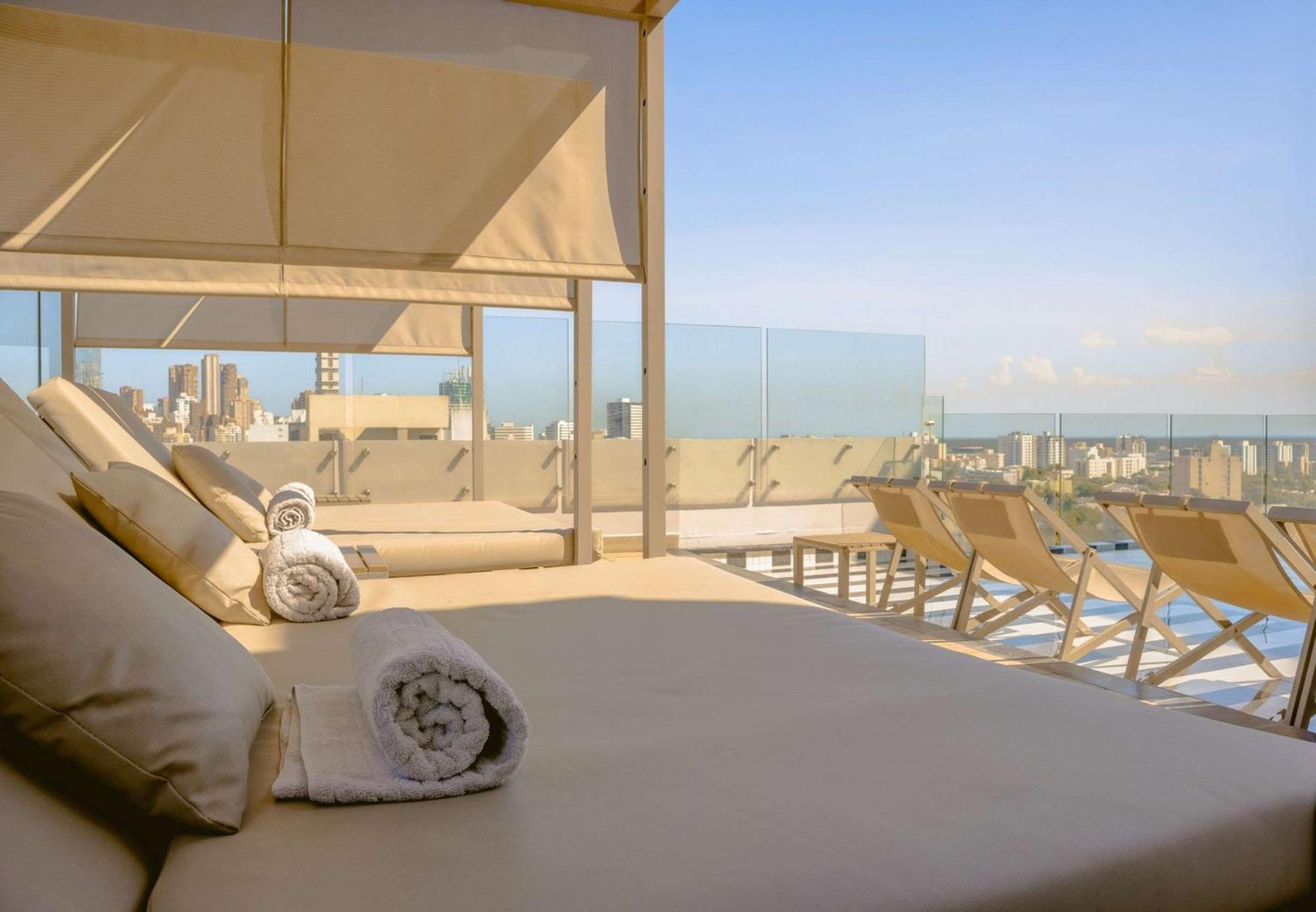 Faranda Collection Barranquilla, A Member Of Radisson Individuals Hotel Barranquilla  Ngoại thất bức ảnh Rooftop pool